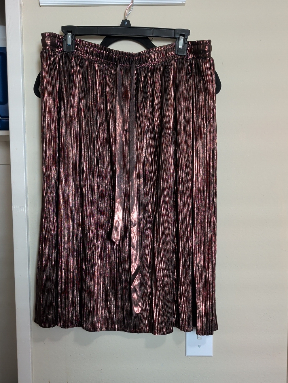 Modcloth Metallic Rose Pleated Midi Skirt